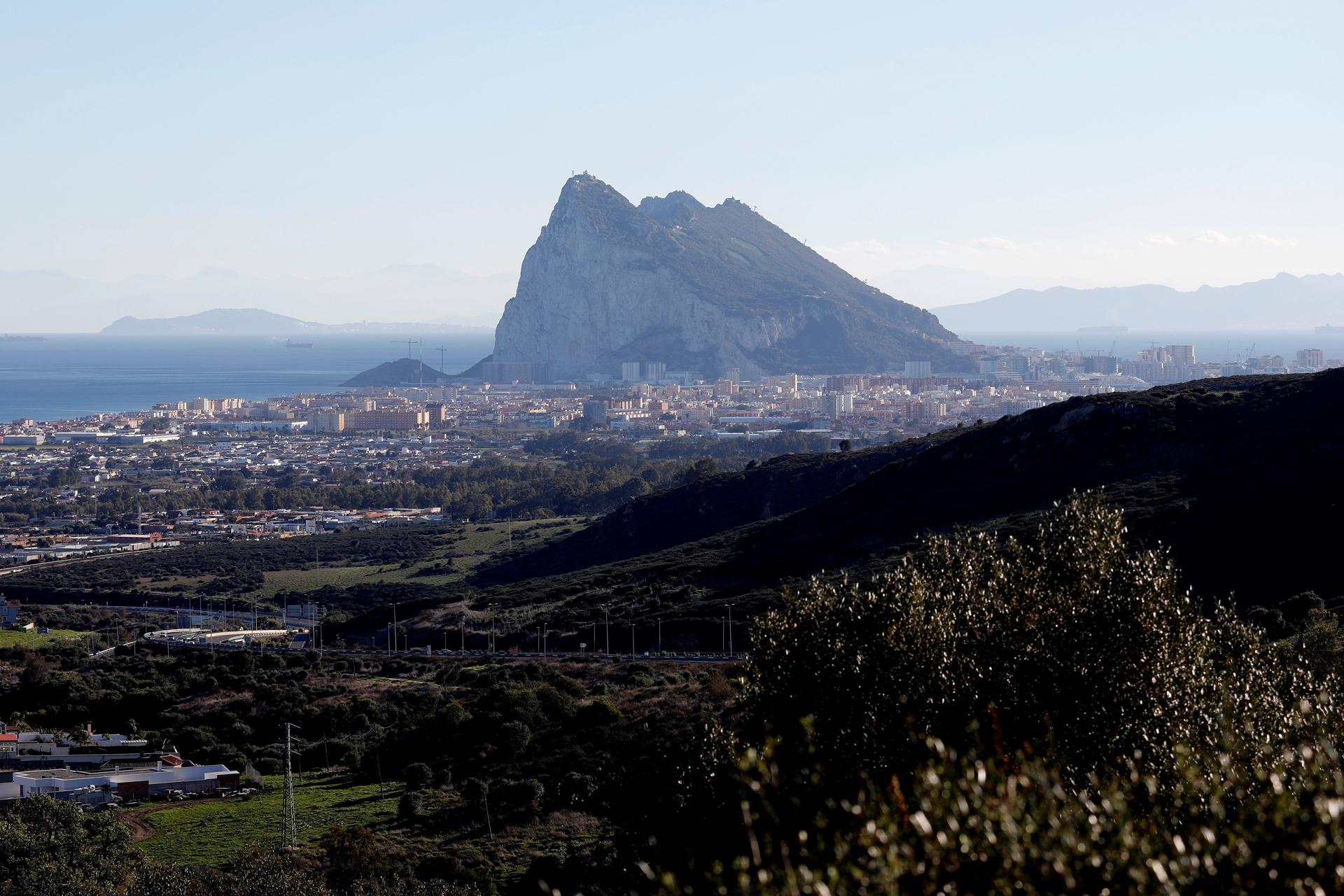 Imagen de archivo una vista del peñón de Gibraltar. EFE/A.Carrasco Ragel/Archivo