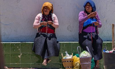 Fotografía de mujeres indígenas tzotziles, el 7 de agosto de 2023, en el municipio de Zinacantán, estado de Chiapas (México). EFE/ Carlos López