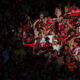 Hinchas de Flamengo asisten a un partido, en una fotografía de archivo. EFE/André Coelho