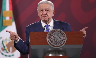 El presidente de México, Andrés Manuel López Obrador, habla durante su rueda de prensa matutina hoy, en el Palacio Nacional, en la Ciudad de México (México). EFE/Sáshenka Gutiérrez