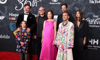 Los integrantes de Café Tacvba, junto a sus familias, asisten a la 36 edición de los premios de la Herencia Hispana, hoy en Washington (EE. UU).  EFE/ Octavio Guzmán