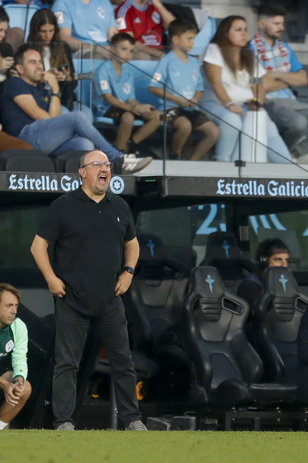 El entrenador del Celta, Rafa Benítez, durante el partido de la séptima jornada de LaLiga que Real Celta de Vigo y Deportivo Alavés disputaron en el estadio de Balaídos. EFE/ Salvador Sas