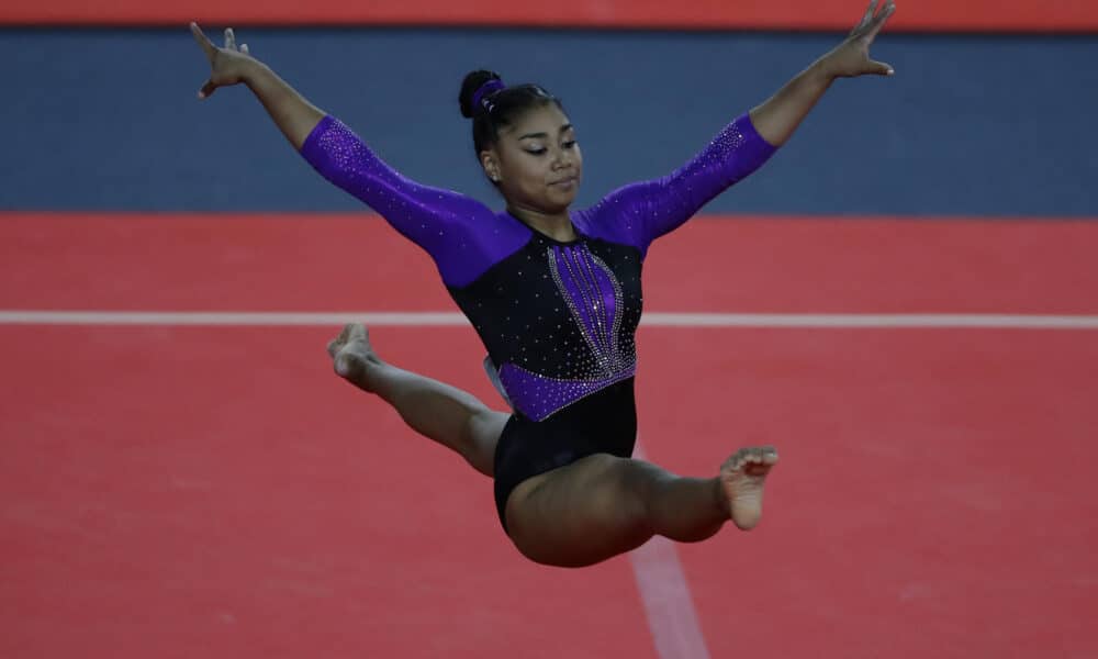 La gimnasta Hillary Herón, de Panamá. EFE/ Rodrigo Sura