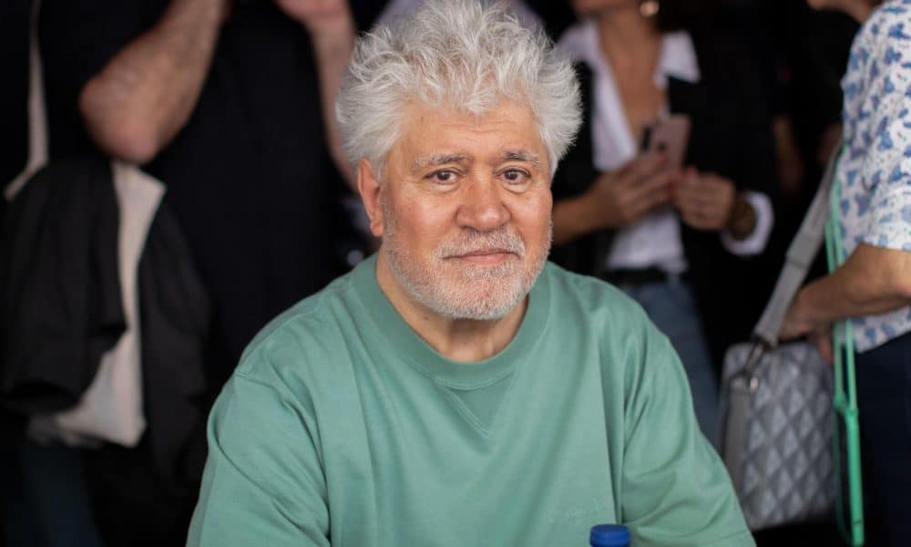 Fotografía de archivo en la que se registró al legendario cineasta español Pedro Almodóvar, en Barcelona (España). EFE/Marta Pérez