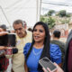 Fotografía de archivo de la alcaldesa de Tijuana, Montserrat Caballero (c). EFE/Joebeth Terríquez
