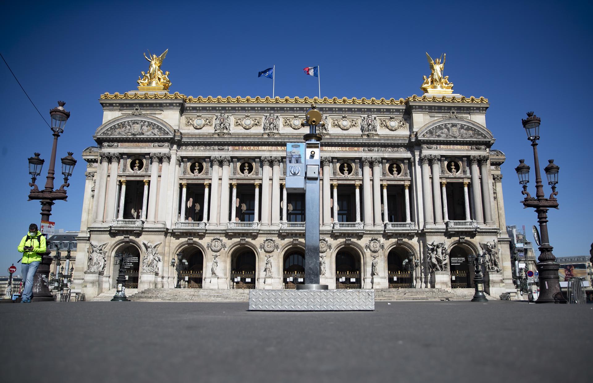 Foto de archivo de la Ópera Garnier de París. EFE/EPA/IAN LANGSDON