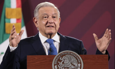 El presidente de México, Andrés Manuel López Obrador, habla durante su conferencia de prensa matutina hoy, en el Palacio Nacional de Ciudad de México (México). EFE/ José Méndez