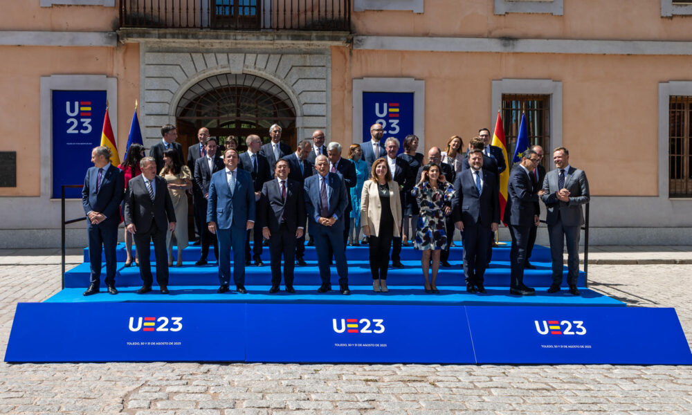 Los ministros de Asuntos Exteriores posan el pasado agosto con motivo de una reunión ministerial de Defensa y Asuntos Exteriores, durante la presidencia española del Consejo de la Unión Europea. EFE/Ángeles Visdómine