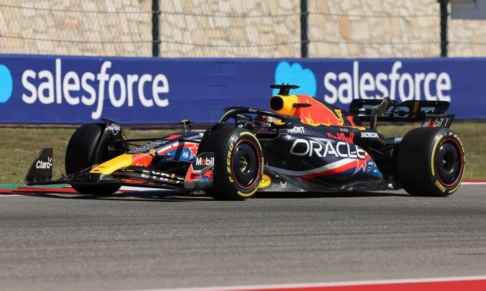 El piloto neerlandés Max Verstappen de Red Bull Racing en acción durante el Gran Premio de Fórmula 1 de los Estados Unidos, este 22 de octubre de 2023. EFE/EPA/Adam Davis