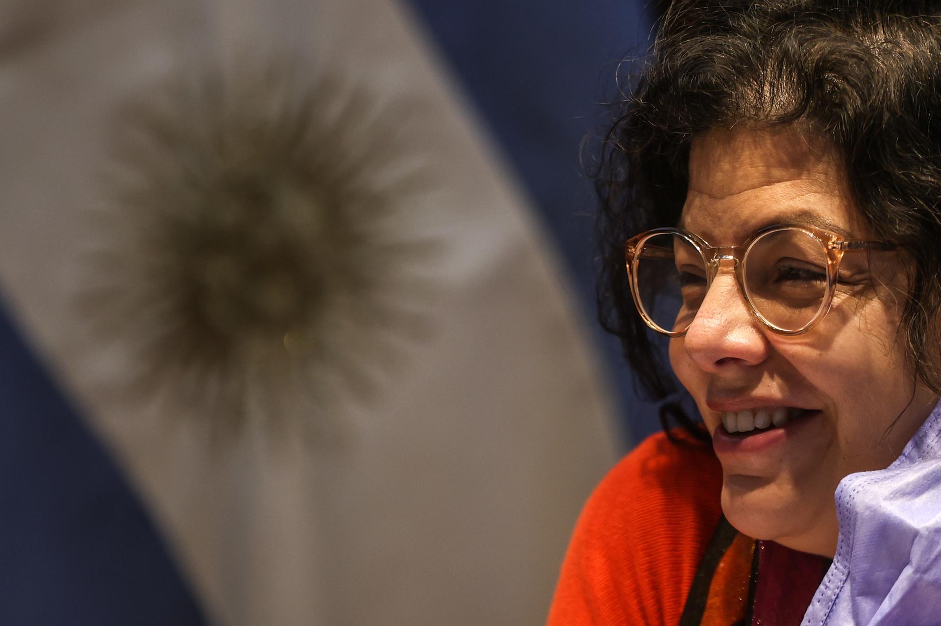 Fotografía de archivo en la que se registró a la ministra argentina de Salud, Carla Vizzotti, en Buenos Aires (Argentina). EFE/Juan Ignacio Roncoroni