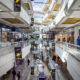 Fotografía que muestra el interior de un centro comercial, el 18 de diciembre de 2023, en Caracas (Venezuela). EFE/Rayner Peña R.