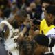 LeBron James de Los Ángeles Lakers es felicitado por sus compañeros frente a los Golden State Warriors en el Chase Center, en San Francisco, California (EE.UU.), este 27 de enero de 2024. EFE/EPA/John G. Mabanglo