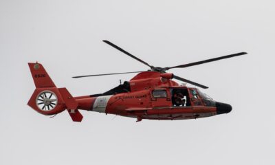 Los vigilantes de la Guardia Costera desviaron el lanzamiento de un helicóptero MH-60T Jayhawk de la Guardia Costera de la Estación Aérea de Borinquen y una embarcación especial para el cumplimiento de la ley para buscar. Fotografía de archivoEFE/EPA/ETIENNE LAURENT