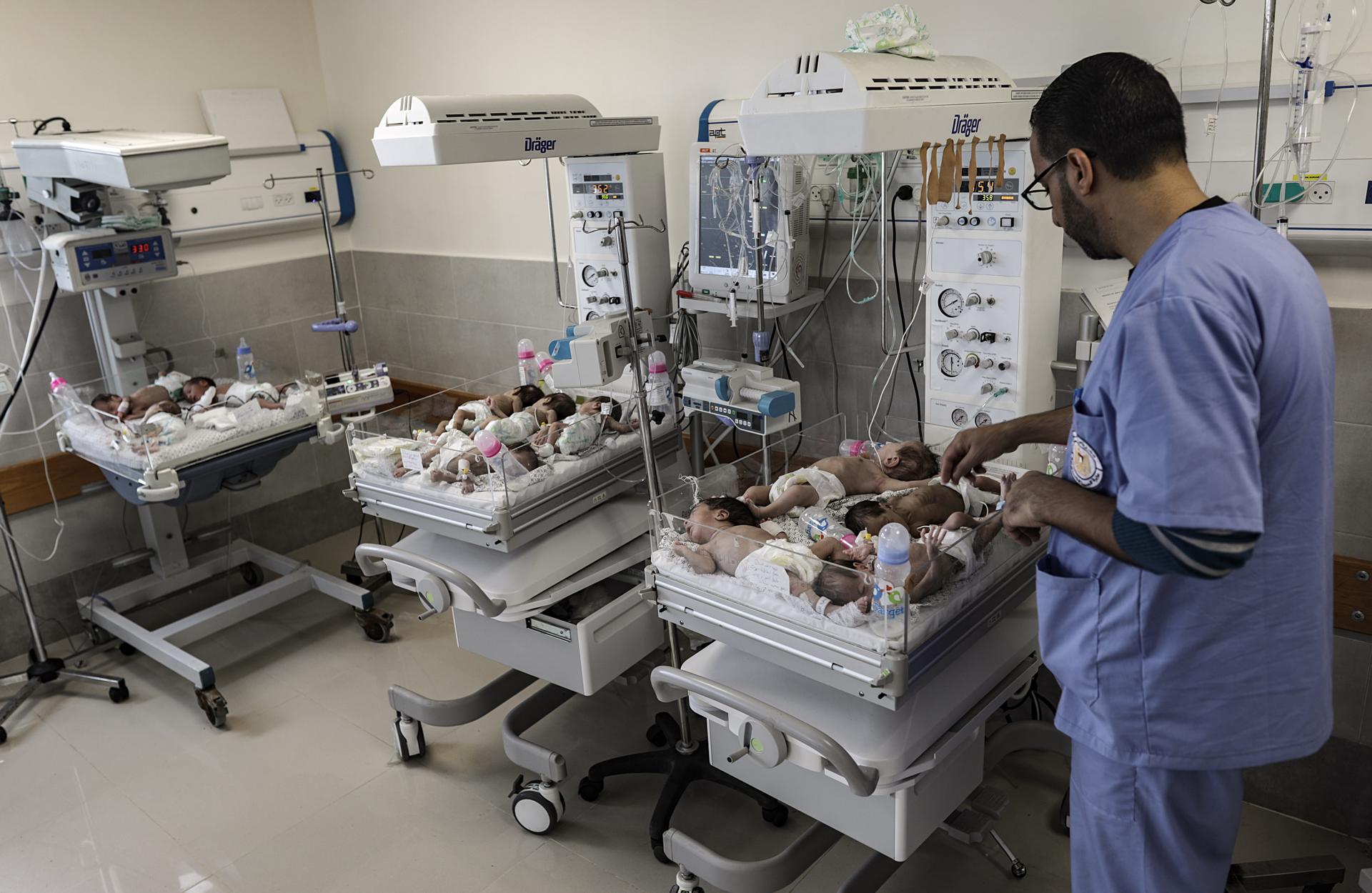 Foto de archivo del Hospital materno Emiratí de Rafah, en el sur de Gaza, el 20 de noviembre de 2023. EFE/EPA/HAITHAM IMAD