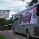 Una caravana de autobuses con simpatizantes llega hoy previo al aniversario del Ejército Zapatista de Liberación Nacional (EZLN), en el municipio Caracol Dolores en el estado de Chiapas (México). EFE/Carlos López