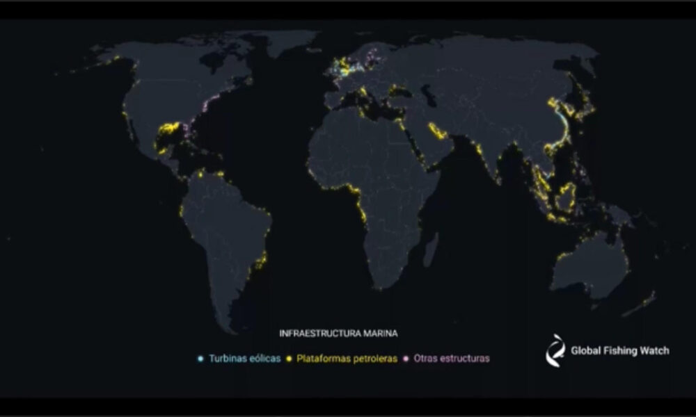 Captura de vídeo de animaciones facilitadas por Global Fishing Watch del mapa realizado con IA y tecnología saltelital de infraestructuras dedicadas al desarrollo industrial localizadas en alta mar. EFE