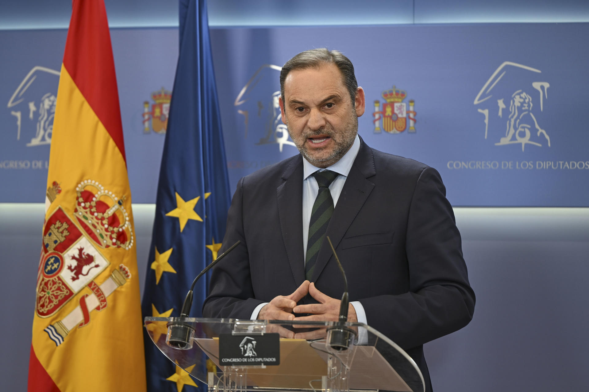 El exministro José Luis Ábalos, durante la rueda de prensa que ha ofrecido este martes en el Congreso. EFE/Fernando Villar