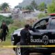 Fotografía de archivo que muestra a policías estatales resguardando el sitio donde se presentó un tiroteo en el municipio de Zapopan, estado de Jalisco (México). EFE/Francisco Guasco