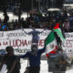 Activistas mexicanos a favor de Palestina llevan a cabo una manifestación frente a la Embajada de Estados Unidos en Ciudad de México para demandar un cese el fuego en la Franja de Gaza y denunciar violaciones de derechos humanos por parte de Israel, hoy, en Ciudad de México (México). EFE/Isaac Esquivel