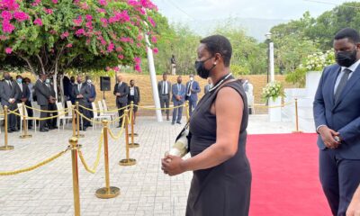 Fotografía de archivo de Martine Moise (c), viuda del presidente haitiano, Jovenel Moise. EFE/ Jean Marc Hervé Abelard