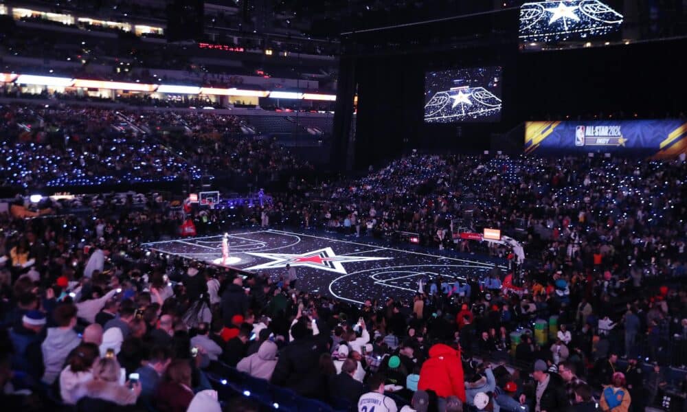 Registro general este sábado, 17 de febrero, del interior del coliseo Lucas Oil Stadium, durante el desarrollo del fin de semana de las Estrellas de la NBA, en Indianápolis (Indiana, EE.UU.). EFE/Brian Spurlock