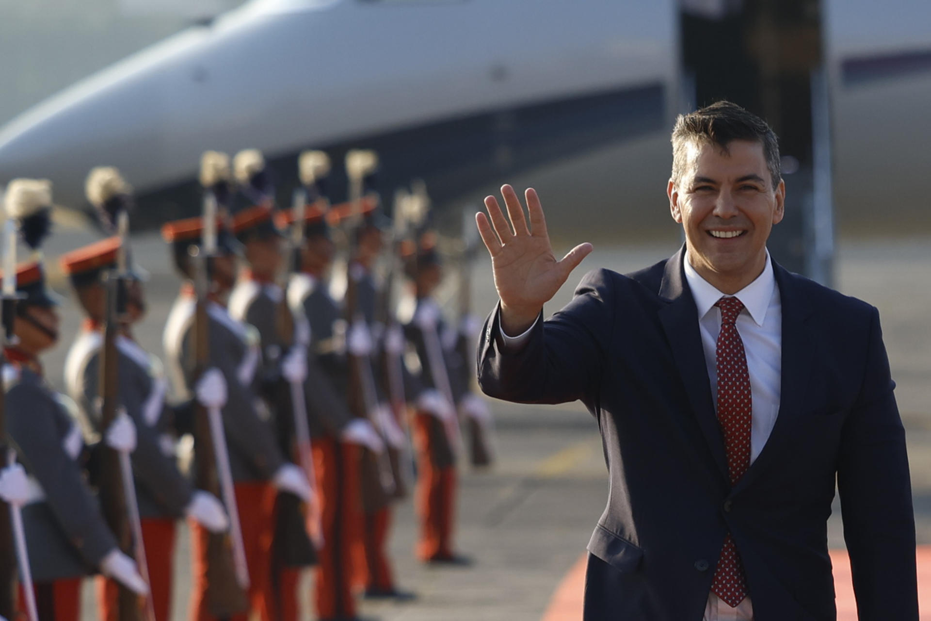 Fotografía de archivo del presidente de Paraguay, Santiago Peña. EFE/ David Toro