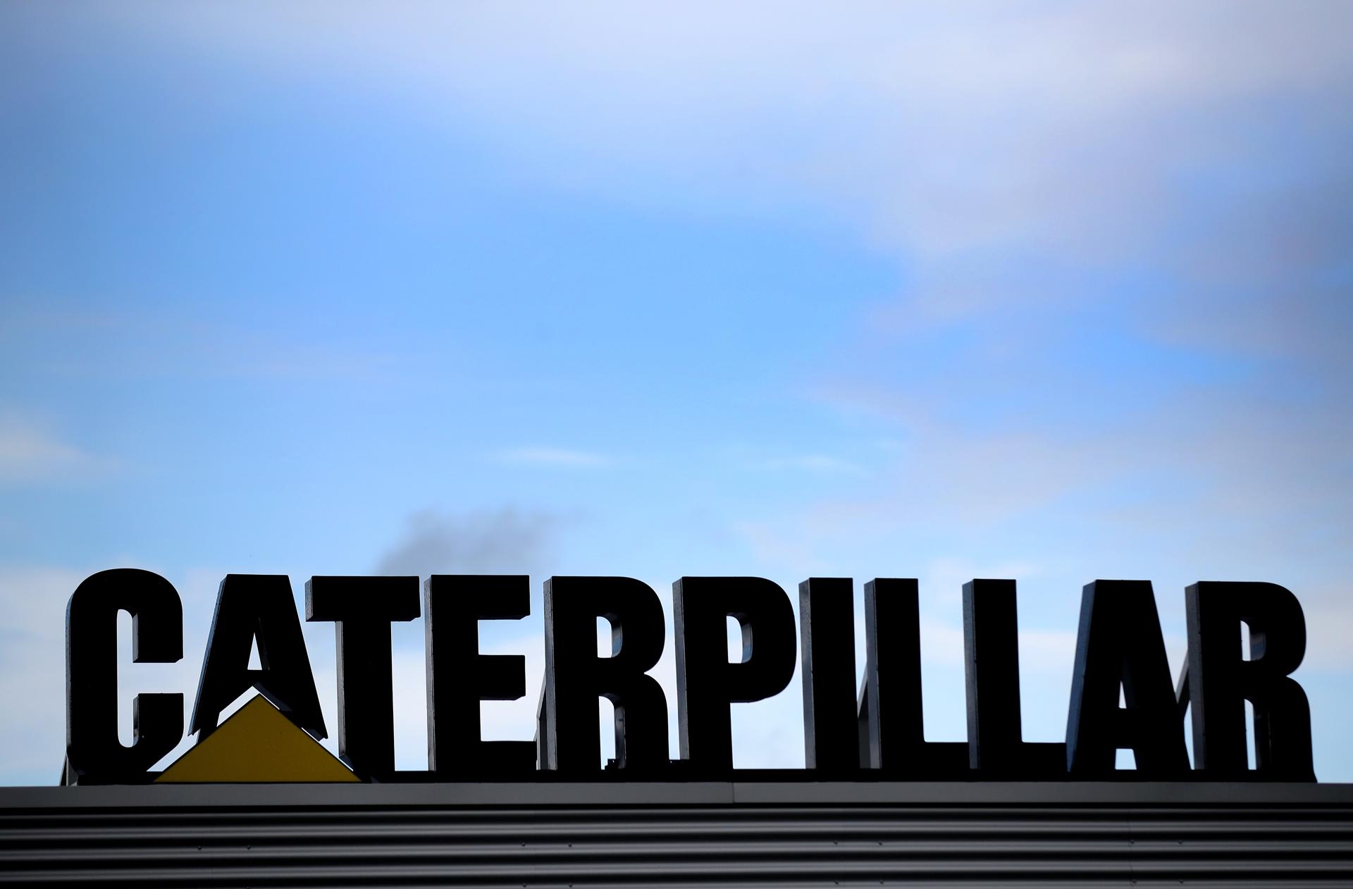 Vista del logo de la empresa Caterpillar, en una fotografía de archivo. EFE/ Friedemann Vogel