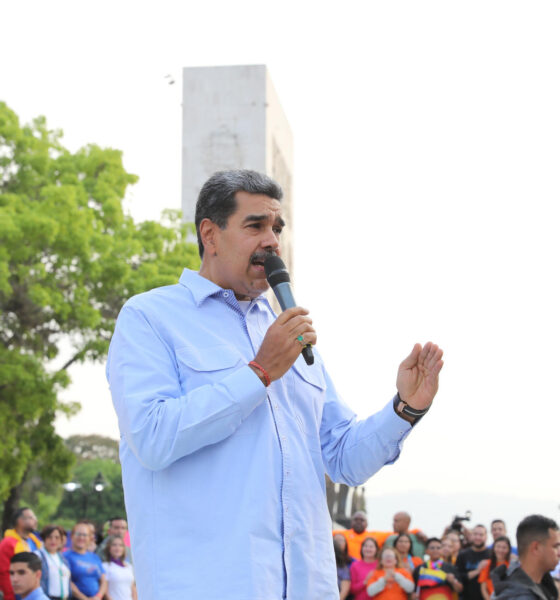 Fotografía cedida por Prensa Miraflores donde se observa al presidente venezolano, Nicolás Maduro, en un acto de Gobierno este martes en Caracas (Venezuela). EFE/ Prensa Miraflores