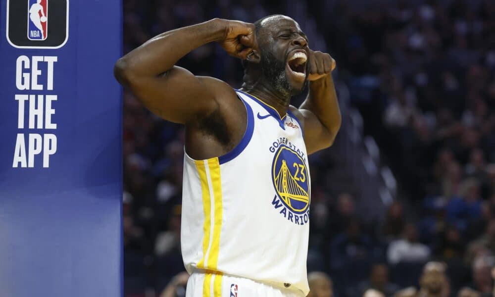 Fotografía de archivo en la que se registró a Draymond Green, alero de los Warriors de Golden State, quien sumó su cuarta expulsión esta temporada en la NBA, tras protestar con un árbitro al inicio del partido en el que su equipo se impuso este miércoles, 27 de marzo, 101-93 a los Magic de Orlando. EFE/John G. Mabanglo