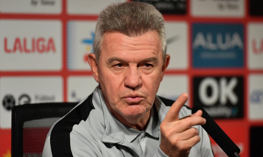 El entrenador del Mallorca, Javier Aguirre, en una foto de la rueda de prensa del pasado lunes, previa a la clasificación de su equipo a la final de la Copa del Rey. EFE/ Miquel A. Borràs