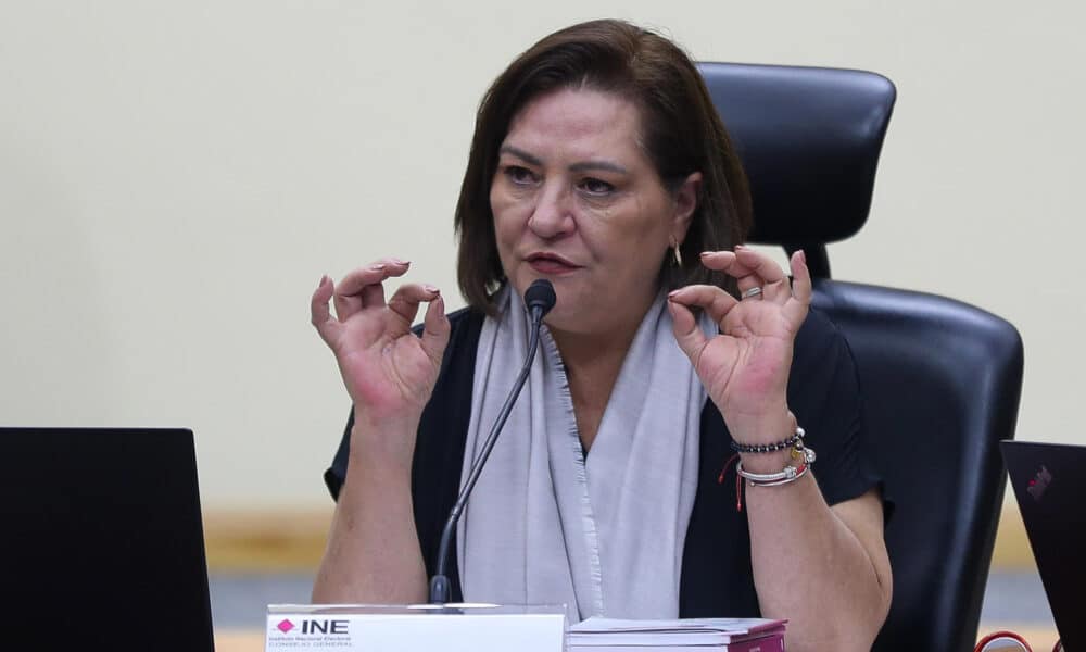 La consejera presidenta del Instituto Nacional Electoral (INE), Guadalupe Taddei, habla en una sesión del Consejo General del INE en la Ciudad de México (México). Fotografía de archivo. EFE/ Isaac Esquivel