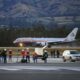 Un Boeing 757 de la compañía estadounidense American Airlines aterriza en el nuevo aeropuerto de Quito (Ecuador). EFE/ José Jácome