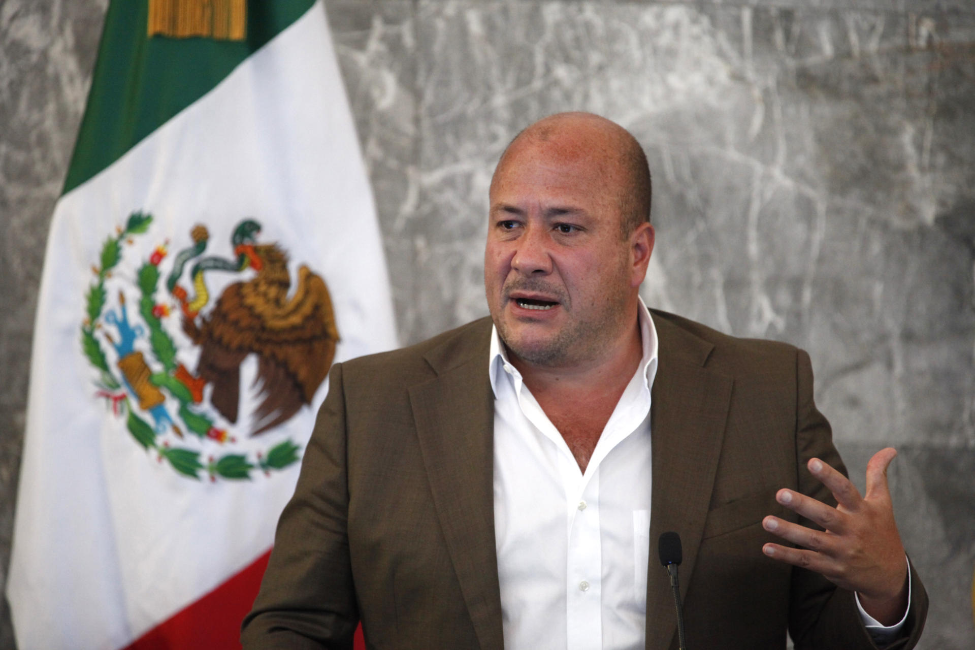 Fotografía de archivo del gobernador de Jalisco Enrique Alfaro, durante una rueda de prensa en la ciudad de Guadalajara, estado de Jalisco (México). EFE/Francisco Guasco