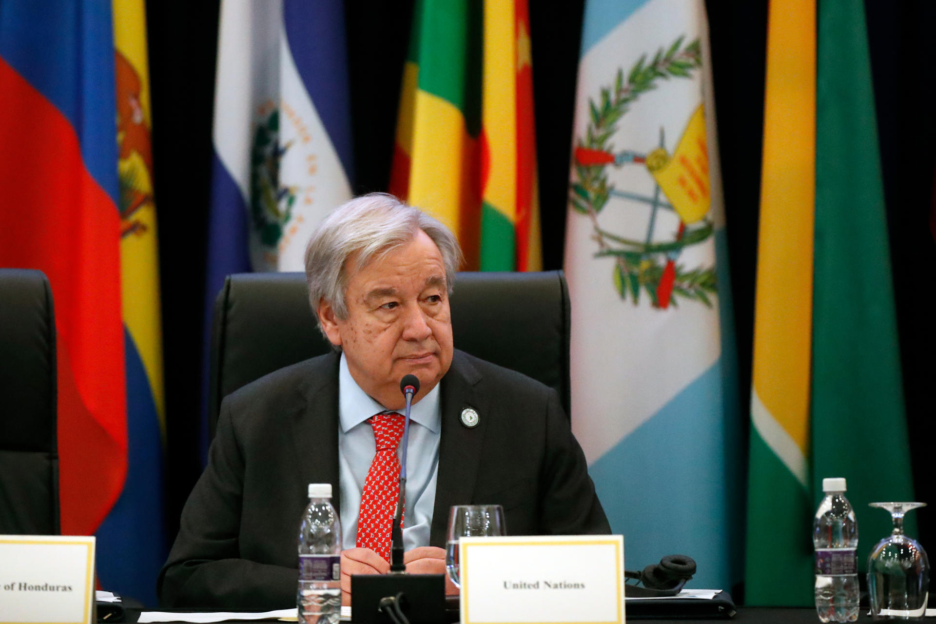El secretario general de las Naciones Unidas (ONU), Antonio Guterres, participa en la VIII cumbre de la Comunidad de Estados Latinoamericanos y Caribeños (Celac) este viernes, en Kingstown (S. Vicente y Granadinas). EFE/ Bienvenido Velasco