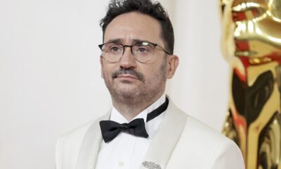El director español Juan Antonio Bayona, a su llegada a la gala de los Óscar. (EE.UU.).EFE/Octavio Guzmán