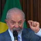 El presidente de Brasil, Luiz Inácio Lula da Silva, habla el 18 de marzo de 2024 durante una reunión con su gabinete de ministros este lunes, en el Palacio de Planalto en Brasilia (Brasil). EFE/ Andre Borges