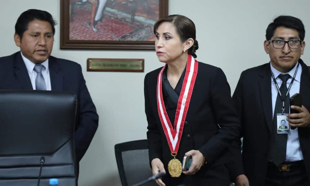 La suspendida fiscal general de Perú Patricia Benavides (c), en una fotografía de archivo. EFE/Paolo Aguilar