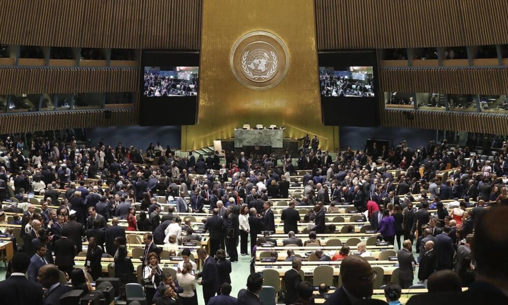 Foto de archivo de una reunión de la Asamblea General de la ONU, en su sede en Nueva York (Estados Unidos). EFE/Justin Lane