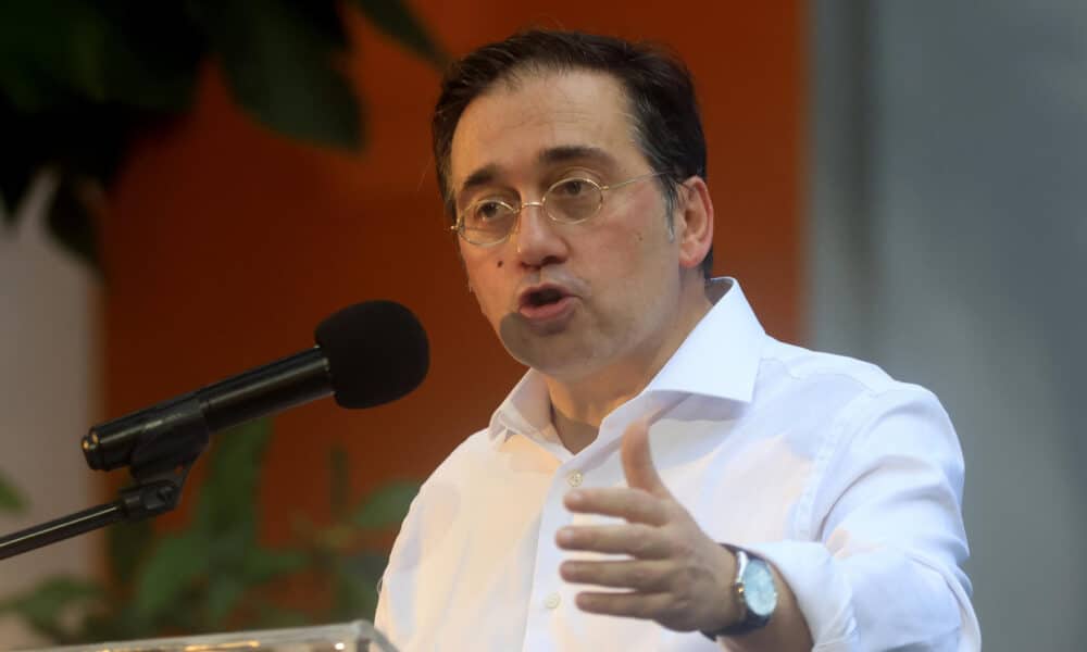 El ministro español de Asuntos Exteriores, José Manuel Albares, fue registrado este martes, 5 de marzo, durante la inauguración del Foro Mundial para la Eliminación del Cáncer Cervicouterino, en Cartagena (Colombia). EFE/Ricardo Maldonado