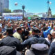 Fotografía de archivo de manifestantes durante una protesta convocada por la Confederación General del Trabajo en Buenos Aires (Argentina). EFE/ Enrique García Medina