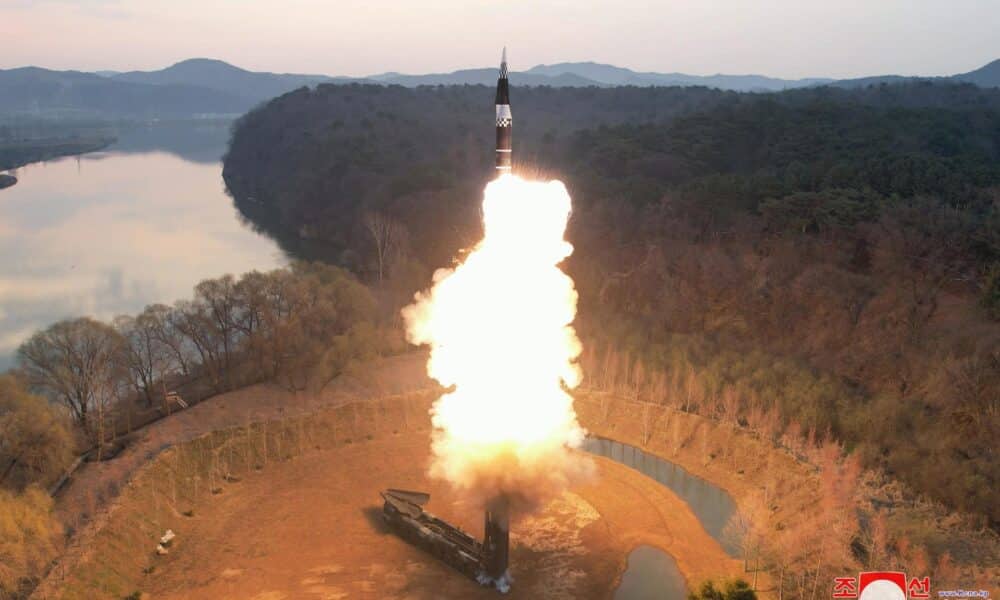 Fotografía cedida que muestra la prueba del misil Hwasongpho-16B. EFE/KCNA