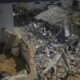 Vista de una casa destruida tras un ataque aéreo israelí en Deir Al Balah, en el sur de la Franja de Gaza, el 4 de abril de 2024. EFE/EPA/MOHAMMED SABER
