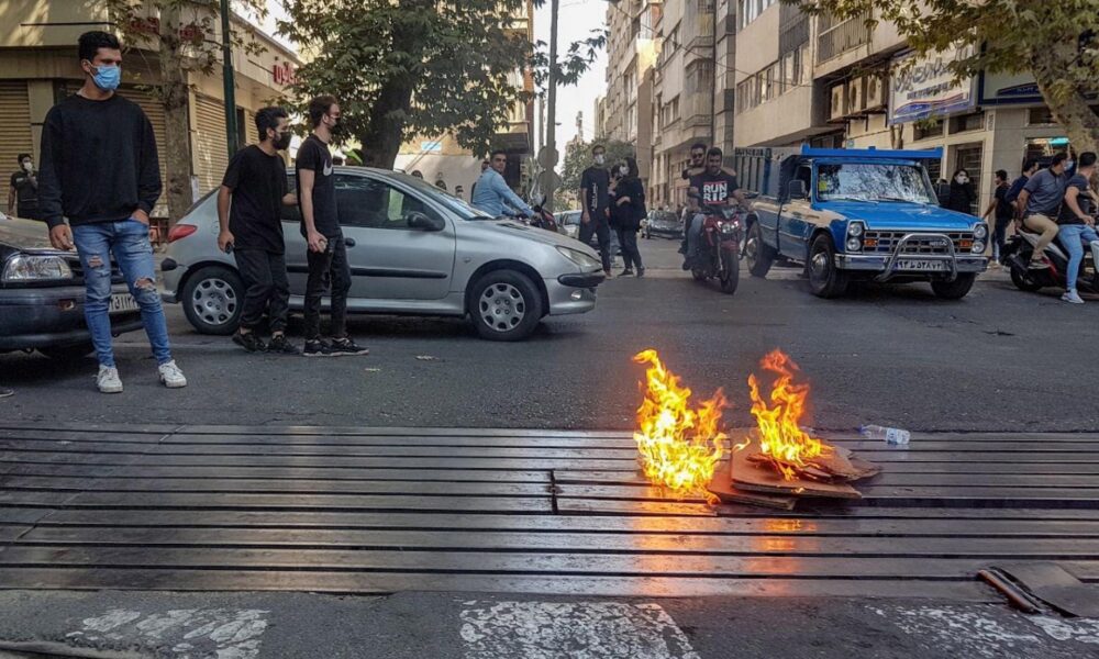 Disturbios en Teherán en octubre de 2022 por la muerte de la joven Mahsa Amini. EFE/EPA/STR