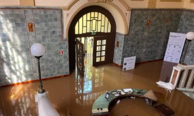 Fotografía fechada el 7 de mayo de 2024 cedida por Ascom/Sedac que muestra la inundación en el interior del Museo de Arte de Rio Grande do Sul (MARGS) en Porto Alegre (Brasil). EFE/Ascom/Sedac