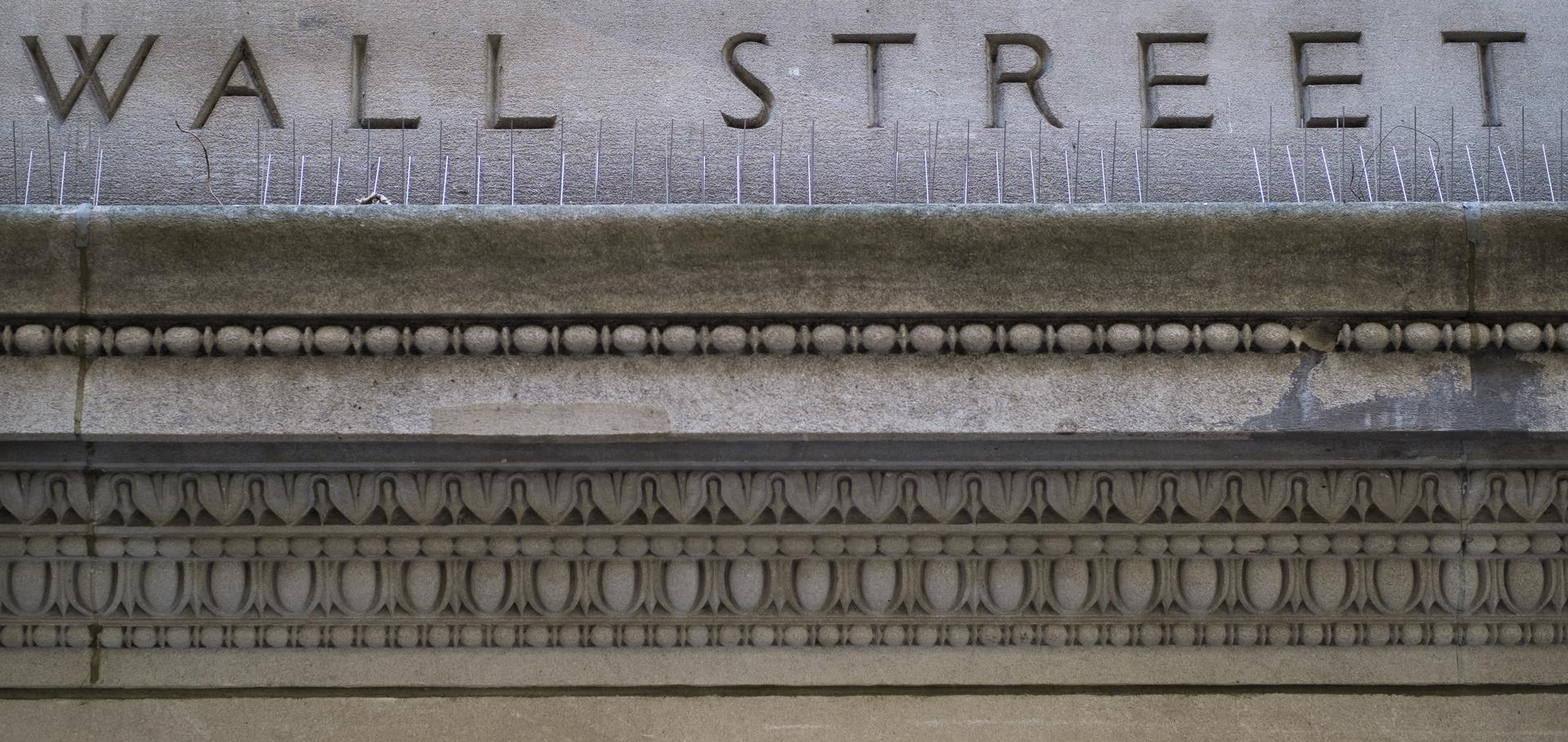 Vista de Wall Street, en una fotografía de archivo. EFE/Justin Lane