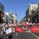 Manifestantes durante una marcha en conmemoración del Día Internacional del Trabajo, este miércoles en Hollywood, California (Estados Unidos). EFE/ CHIRLA