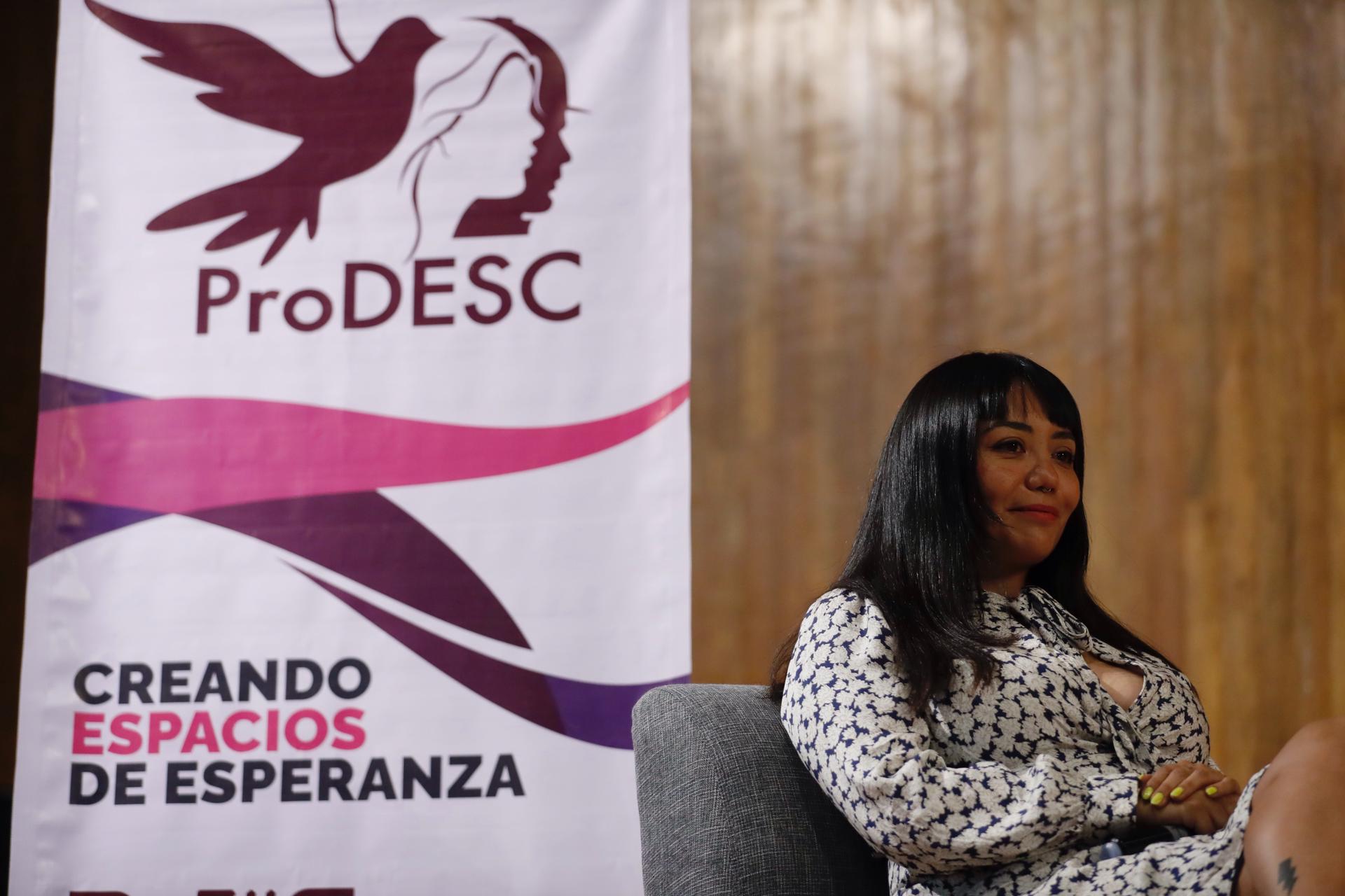 La cofundadora de la Alianza Mexicana de Trabajadoras Sexuales (AMETS), María Midori, participa este martes durante el anuncio de la Coalición Laboral Puteril (CLaP), en Ciudad de México (México). EFE/ Sáshenka Gutiérrez