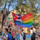 Cubanos participan en una Conga por la Diversidad de Cuba, también denominada Conga cubana contra la homofobia y la transfobia, este sábado en una calle de La Habana (Cuba). EFE/ Ernesto Mastrascusa