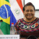 La Premio Nobel de la Paz de 1992, la guatemalteca Rigoberta Menchú, habla durante la XIX Reunión de Autoridades sobre Pueblos Indígenas del Mercosur, este lunes en Asunción (Paraguay). EFE/ Nina Osorio