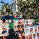 Madres de hijos desaparecidos y diversos colectivos marcharon este viernes en el Balneario de Acapulco en Guerrero (México). EFE/David Guzmán
